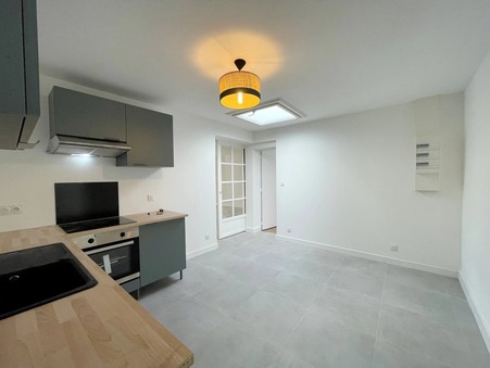 Appartement sur Le May-sur-Èvre ; 985 €  ; A louer Réf. APPA 12-1838727