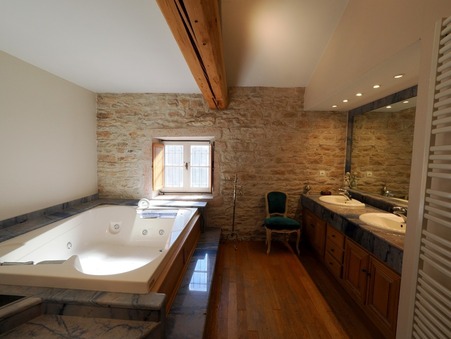 Achat house Tournus Réf. JM520425452