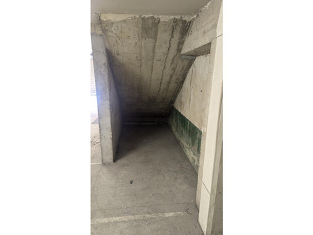 Parking 69 €  sur Marseille (13005) - Réf. 99BERT