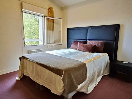 Vente maison 372 000 €  Comps