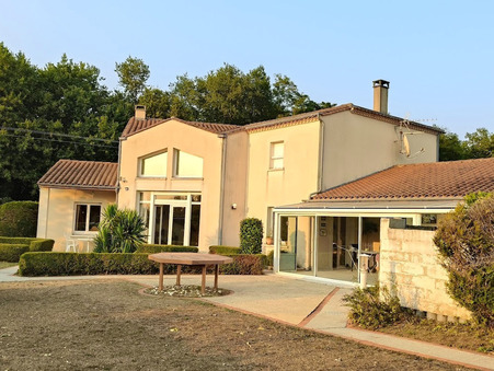 Maison sur Comps ; 372 000 €  ; A vendre Réf. 11_6117