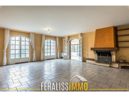 A vendre house Vaux-sur-Seine 78740; € 499 000 