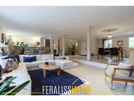 Maison sur Vaux-sur-Seine ; 789 000 €  ; A vendre Réf. 9948