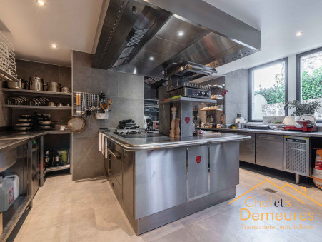 Propriété 5 250 000 &euro; Réf. 1068 Pers Jussy