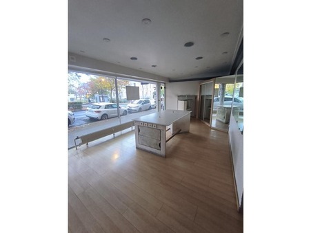 Location local professionnel Chamalières 63400; 1 200 € 