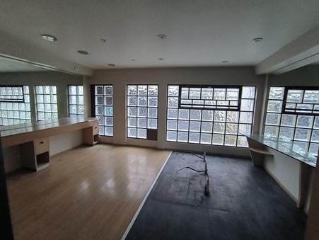 Local professionnel 1 200 €  sur Chamalières (63400) - Réf. 1085