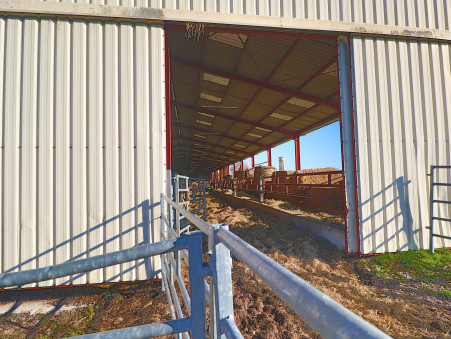 Vente entrepôt 650 000 €  Saint-Jean-de-Losne