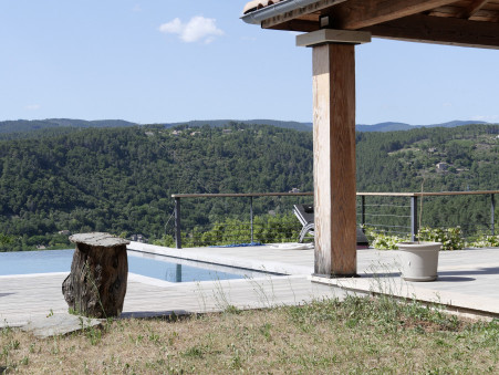 A vendre maison Chambonas 07140; 850 000 € 