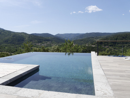 Maison sur Chambonas ; 850 000 €  ; A vendre Réf. 6061