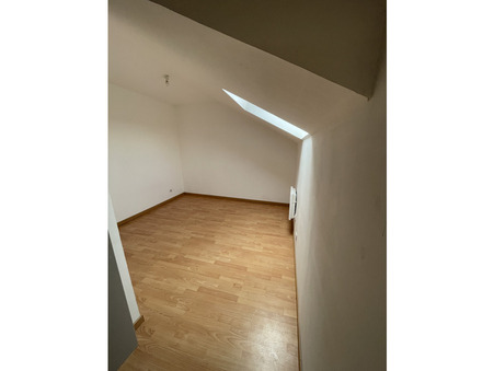 A louer appartement Le Cateau-Cambrésis 59360; 410 € 