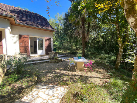 Maison sur Vitrac ; 234 000 €  ; A vendre Réf. 4998