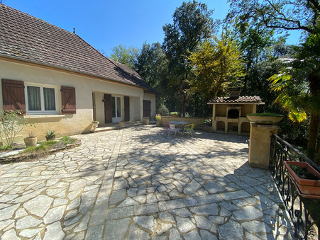 Vente maison 234 000 €  Vitrac