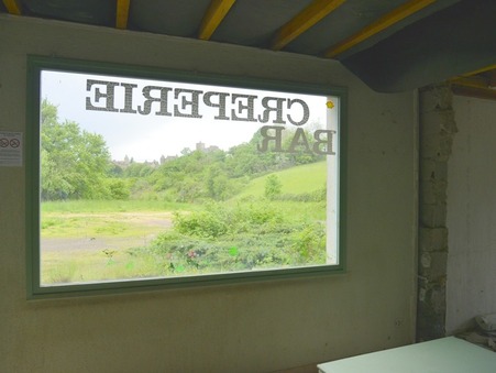 Commercial space € 99 000  Réf. JM49852547 Tournus