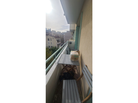 A louer appartement 856 &euro;  Marseille