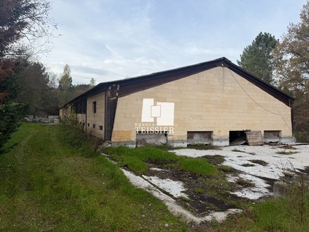 Vente local 119 000 €  Les Assions