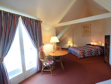 Maison sur Vézelay ; 1 400 000 €  ; Achat Réf. 33_FLIP2025066