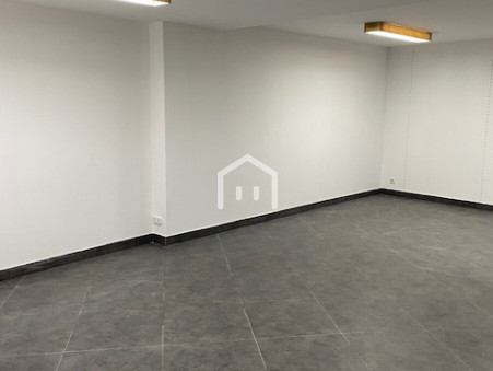 Local commercial 900 €  sur Chars (95750) - Réf. 298
