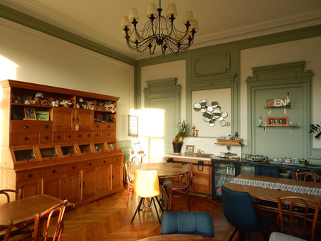 Maison sur Lons le Saunier ; 570 000 €  ; A vendre Réf. CL52282547