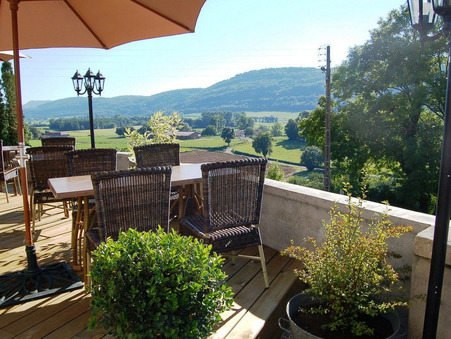 Maison 570 000 €  Réf. CL52282547 Lons le Saunier