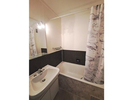 A louer appartement 360 &euro;  Royat