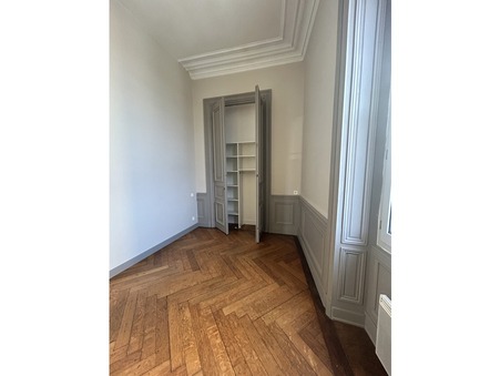 Appartement sur Saintes ; 556 €  ; Location Réf. 9852-HABITATCONSEILG_9852