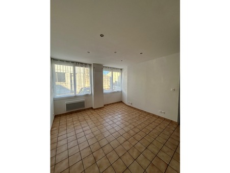A louer appartement 430 €  Saintes