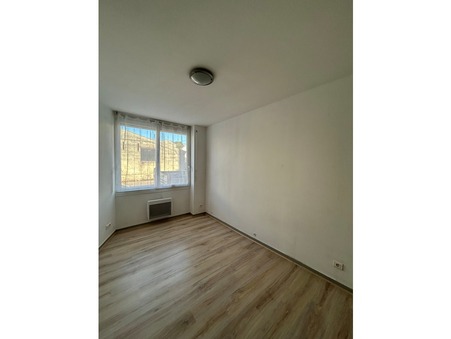Appartement sur Saintes ; 430 €  ; Location Réf. 4169-HABITATCONSEILG_4169