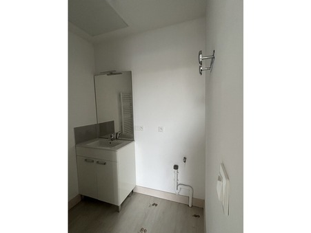 Appartement 457 €  sur Saintes (17100) - Réf. 1498-HABITATCONSEILG_1498