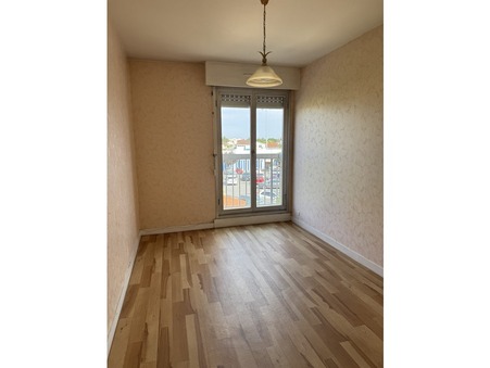Vente appartement 101 900 € Saintes