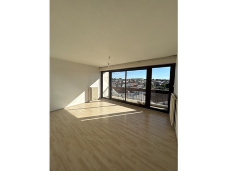 A vendre appartement Saintes 17100; 75 700 &euro;