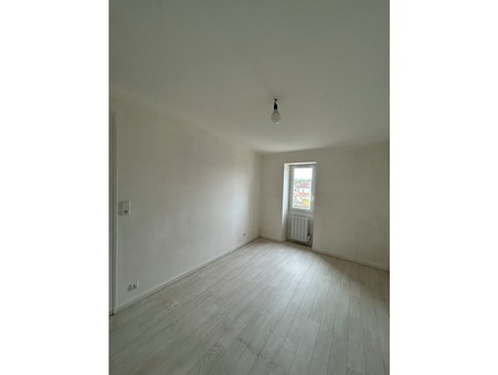 Appartement sur Saintes ; 440 €  ; Location Réf. 1239-HABITATCONSEILG_1239