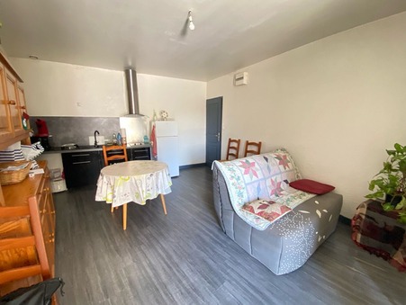 Vente immeuble 180 200 € Saint Jean D'angély