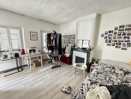 Vente immeuble 238 000 € Saintes