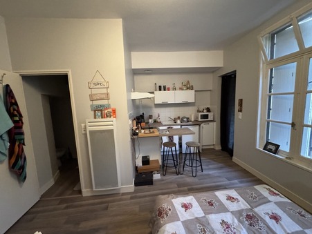 A vendre immeuble Saintes 17100; 238 000 €