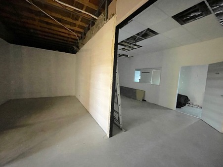 Local commercial sur Cavignac ; 300 €  ; Location Réf. 1744-HABITATCONSEILG_1744