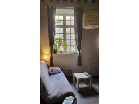 A louer appartement 300 €  Fougeres