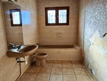 A vendre maison Saint-Christoly-de-Blaye 33920; 130 000 € 