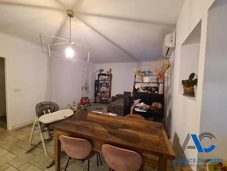 Maison sur Cuers ; 253 000 €  ; Achat Réf. NMMV227
