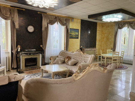 Vente propriété 599 000 €  Autun