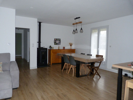 A vendre maison Quelaines St Gault 53360; 199 000 €