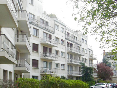 Parking 108 €  sur Fontainebleau (77300) - Réf. 757