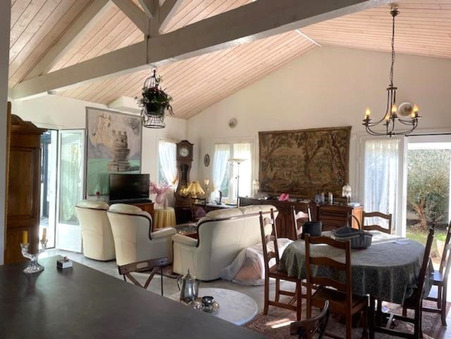 House € 334 400  sur Le Château-d'Oléron (17480) - Réf. 3710