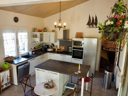 House sur Le Château-d'Oléron ; € 334 400  ; Achat Réf. 3710