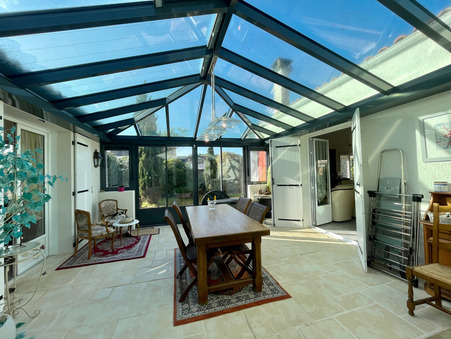 House € 334 400  Réf. 3710 Le Château-d'Oléron