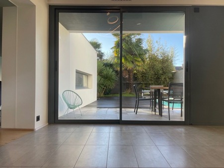 Maison 1 395 000 € Réf. 693-TERREETMER17_693 La Rochelle