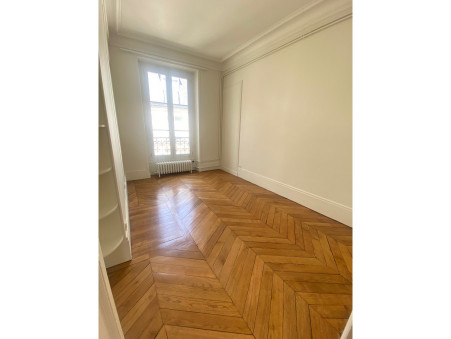 Appartement 3 537 €  Réf. MON435 Paris 17eme Arrondissement