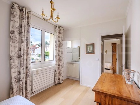A vendre apartment Saint-Germain-en-Laye 78100; € 490 000 