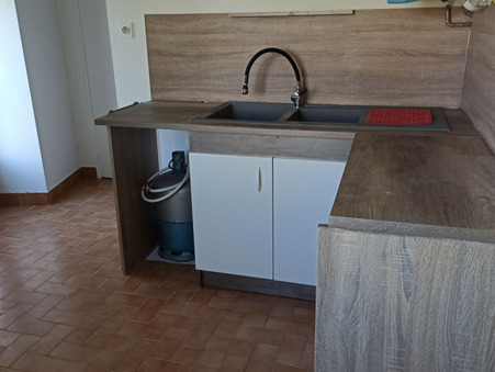 Maison 326 &euro;  Réf. S61668 Bourg d'Ire