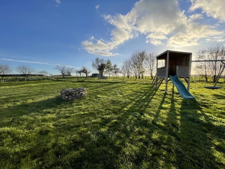 Achat house Jallais Réf. MAIS 755-86488543