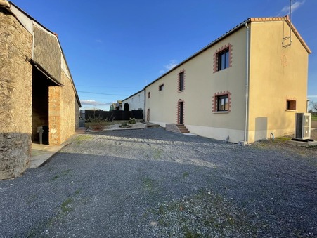 Achat house Jallais Réf. MAIS 755-86488543